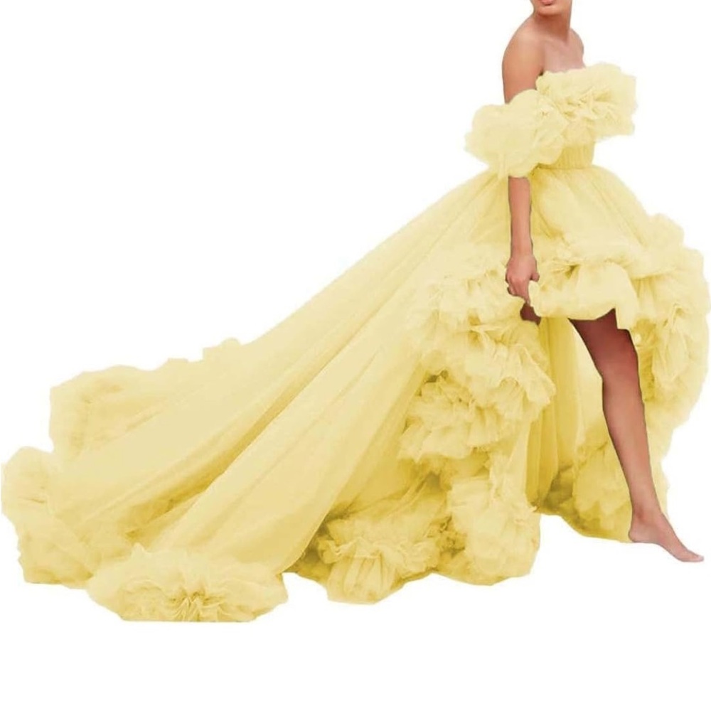 Yellow photo-shoot worthy Off-Shoulder Gown
